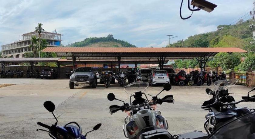 Butterfly Hotel Betong Ban Komo Sip Paet Zewnętrze zdjęcie